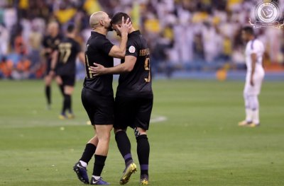 النصر يفتقد الأسدان المغربيان في لشبونة