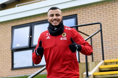 سايس غائب عن جولة وولفرهامبتون الأسيوية