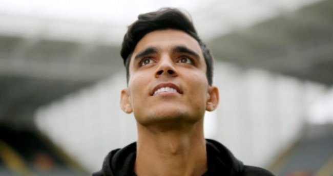 هذا ما كتبه بنشرقي بعد إلتحاقه بالزمالك