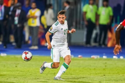 بعد لقائه مع لاركيط لماذا اختار إسماعيل بناصر تمثيل الجزائر؟