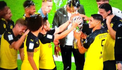 كأس السوبر لسوبر حكيمي وأول لقب مع الأصفر