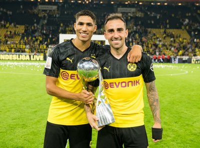 حكيمي يحقق شيئا رائعا في سن 20