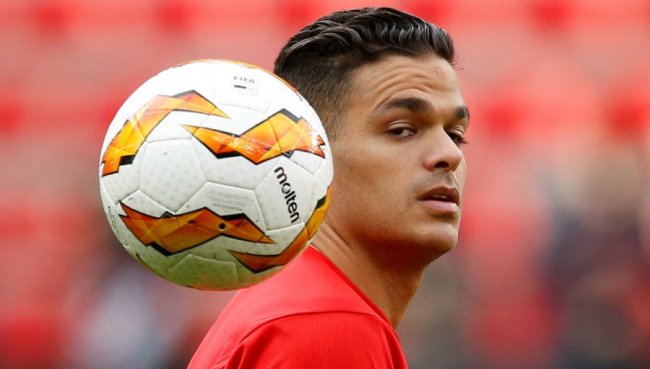 بنعرفة يشعل الصراع بين قطبي جنوا