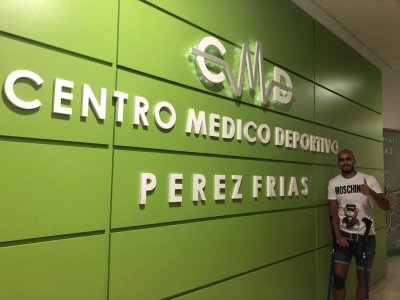  المنتخب  ترصد الحالة الصحية لنصير الميموني بعد الجراحة بإسبانيا