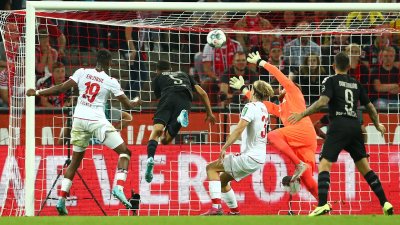 البارصا قد تعيد حكيمي سريعاً للريال !