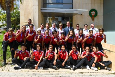 لقجع يحتفي بالمنتخب النسوي