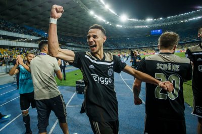 على ذمة الصحافة الإنجليزية: مزراوي في هذا النادي يناير القادم