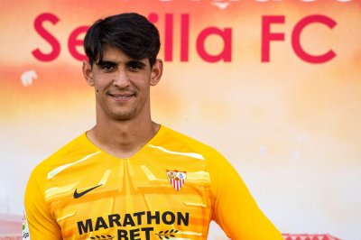 بونو البديل وصدارة الليغا مع إشبيلية