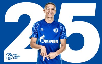 حارث يتلألأ بهدفين مع شالك