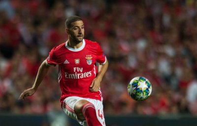 تاعرابت استسلم في أول ظهور اوروبي