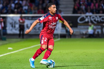 شماخ بوردو الجديد حاضر أمام ليبيا