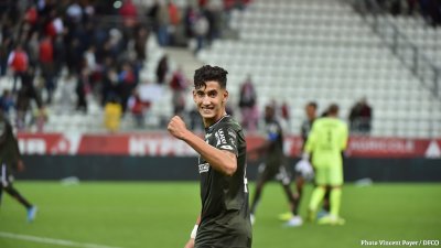 نايف أكرد تخلص من غبار الإحتياط