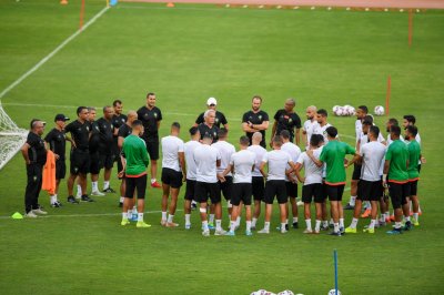 البرنامج الإعلامي للفريق الوطني