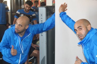 ثلاثي مغربي يخطط للصعود بهذا الفريق لقسم الأضواء