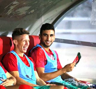 الجامعة شرعت في إعادة كراسي بدلاء ملعب وجدة للرباط