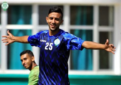 بوطيب قد يغيب عن مباراة الجزائر