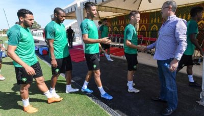 هذا ما دار بين لقجع والمحليين