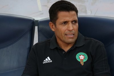 عموتا حائر بين نهيري وباعدي