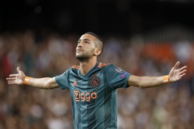 حكيم زياش سئم هذه الأسطوانة