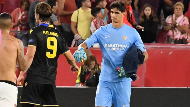 بونو وفجر جنبا إلى جنب في الإحتياط