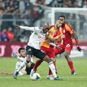 صفعة جديدة لبلهندة في ديربي إسطنبول