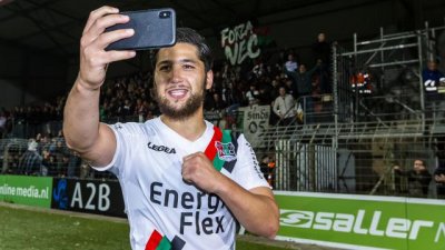 أشهبار يسجل هاتريك بكأس هولندا