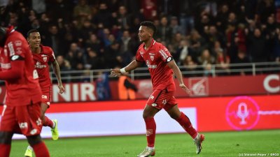 الشويعر عذب وقلب الطاولة على الباريسيين