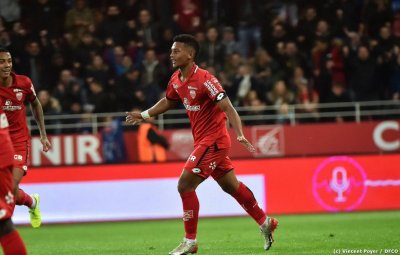 رادار البلوز يرصد هذا الأسد