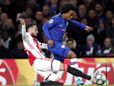 الصحف الهولندية تبكي الفوز الضائع لأجاكس