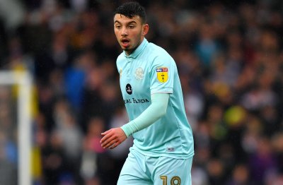 الشاعر يتألق مع كوينز بارك بالشامبيون شيب