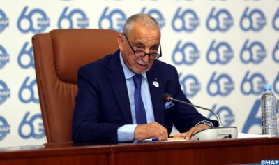 برادة يكشف أسباب تراجع مبيعات الصحف المغربية