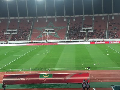 تشذيب عشب مركب الأمير مولاي عبد الله