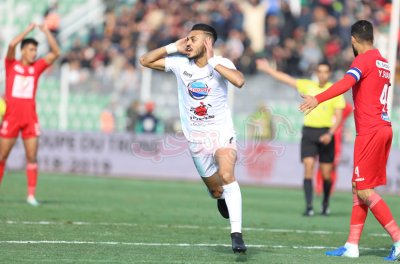 نجم الطاس تحت مجهر الحسين عموتا