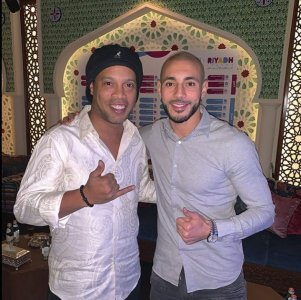 امرابط ورونالدينيو في ضيافة رئيس ألميريا الإسباني