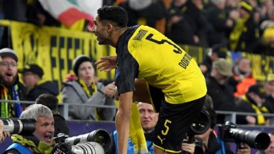 حكيمي ضمن أغلى لاعبي افريقيا تسويقيا