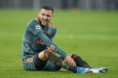 زياش حاضر ولبيض غائب