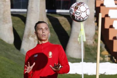 كارسيلا الصغير يوقع عقدا مع سطاندار !