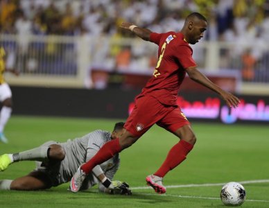 مدرب ضمك يحذر ياجور وحدراف لهذا السبب