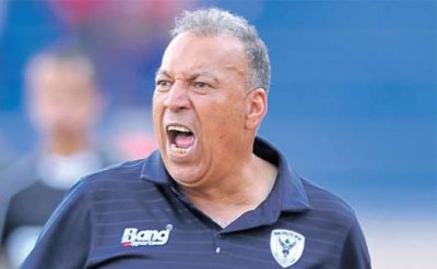 بعد ان قاده للفوز بكأس العرش العسري يقدم استقالته من تدريب الطاس