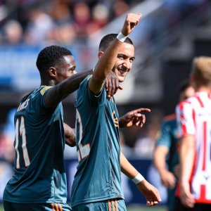 زياش تحول لأسطورة بهولندا