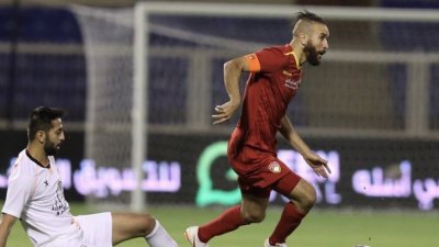 ثلاثة أندية تريد حدراف