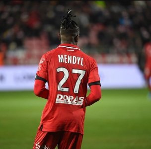 منديل يغيب عن أولى مباريات ديجون