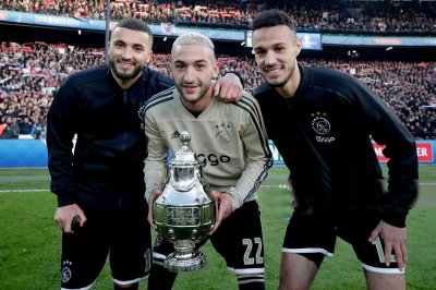 مغاربة أجاكس بقطر