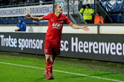 اسامة الادريسي يعسكر باسبانيا