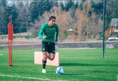 أيمن موفيق لاعب مغربي شاب يصعد للفريق الأول لسانت إتيان