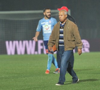 ليس دفاعا عن فاخر ولكن....