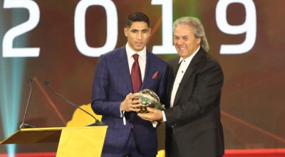 أسطورة الجزائر تتوقع سيطرة حكيمي على جوائز افريقيا