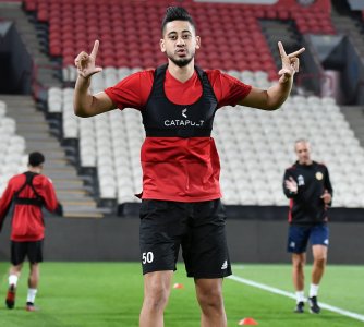 بطنا يبتعد عن الرجاء ويقترب من هذا الفريق