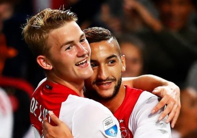 بنعطية يثني على زميل زياش السابق