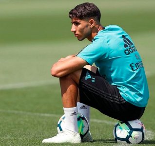 حكيمي يفجرها صراحة: لا أريد العودة للريال